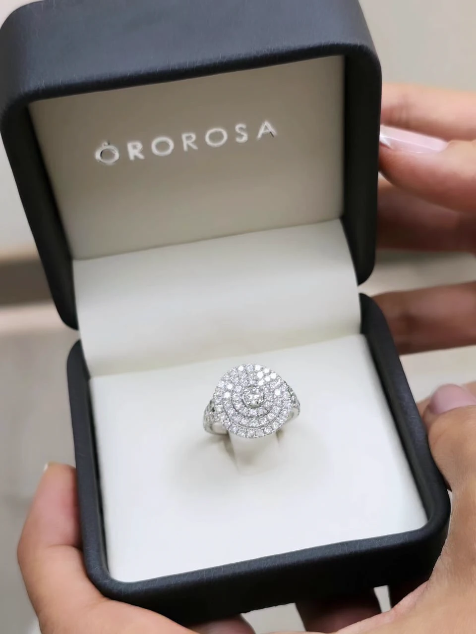 Anillo triple halo y diamantes (3/3)